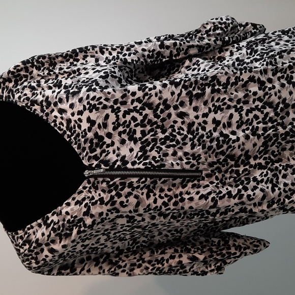 Reitmans blouse with zipper - Picture 1 of 5